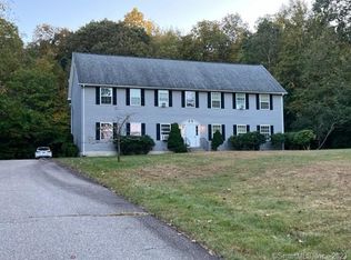 32 Iron St APT B, Ledyard, CT 06339