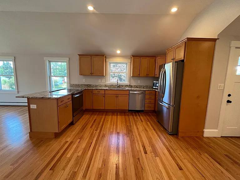 238 Hill St #2 — Photo 5
