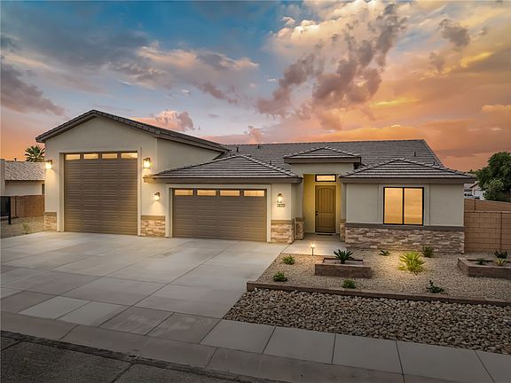 3rd image of 1820 E Bear Creek Way
