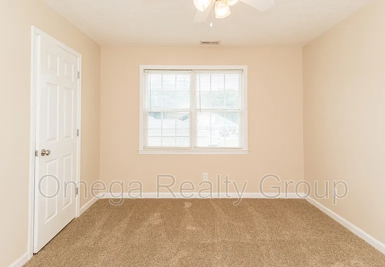 67 Jacob Ln — Photo 32