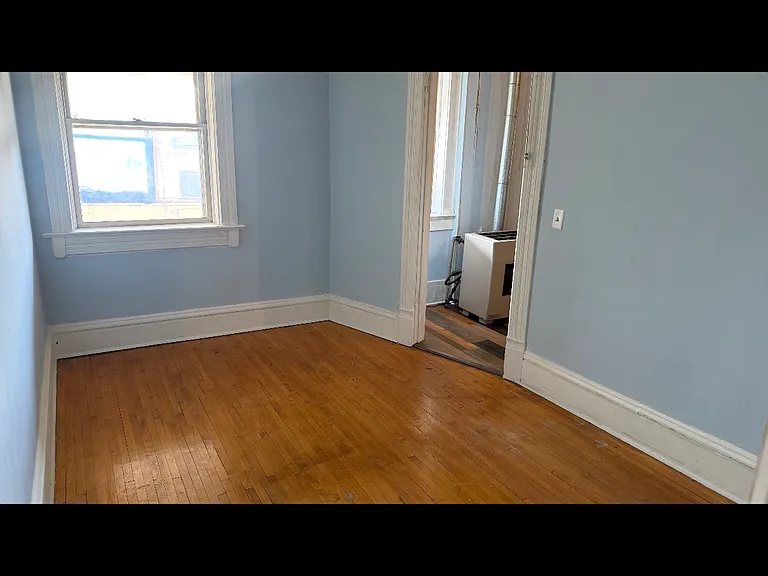1105 Superior Ave #1/2 — Photo 4