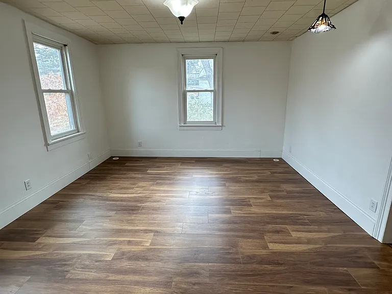 915 Madison St — Photo 15