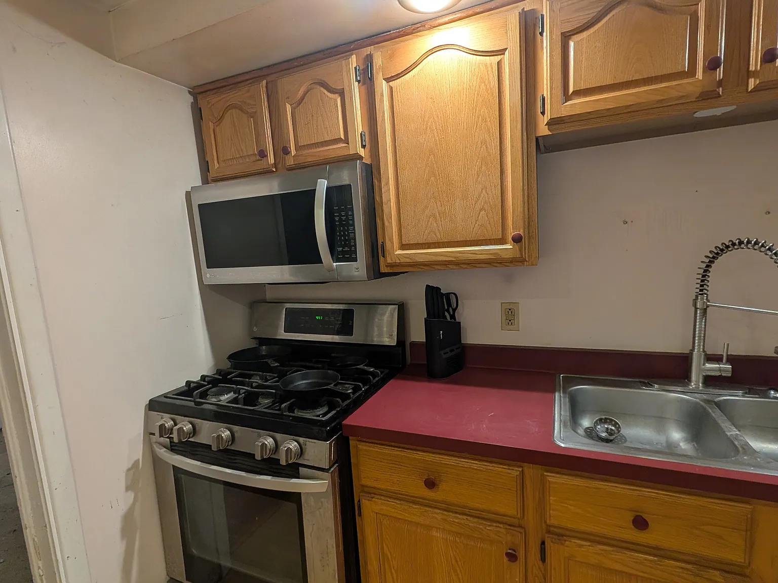 3 bed, 1160 sqft, $2,000 — Photo 4