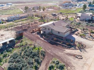 1536 N Mount Zion Dr, Apple Valley, UT 84737