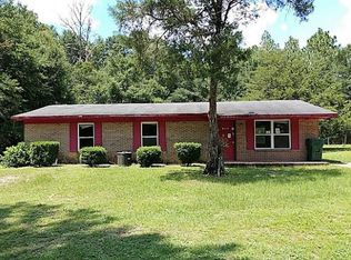 102 Azalea Ave, Defuniak Springs, FL 32435