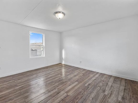 3rd image of 983 Aria Blvd #30