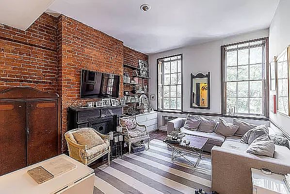 1st image of 226 W 21st St APT 2F