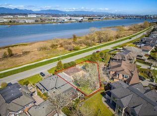 4440 River Rd, Richmond, BC V7C 1A3