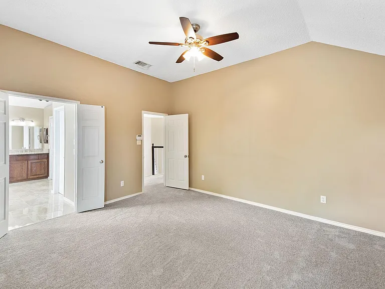 776 Monticello Cir — Photo 14