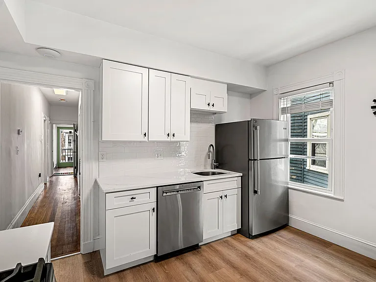 21 Sudan St #2 — Photo 13