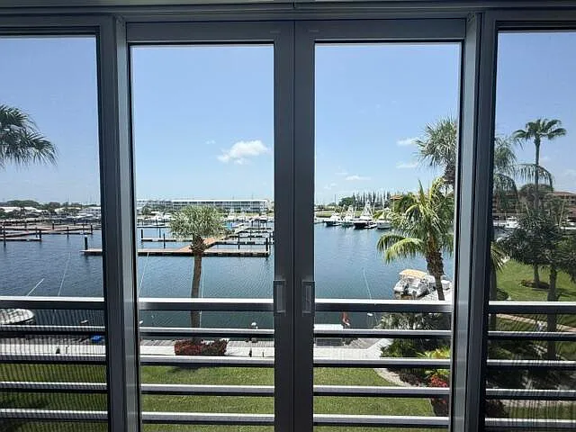 29 Yacht Club Dr #306 — Photo 21