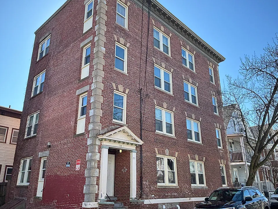 39 Prince St #3
