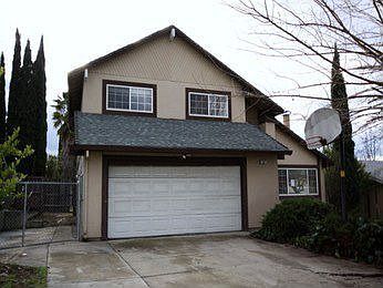 3rd image of 7015 Woodside Dr
