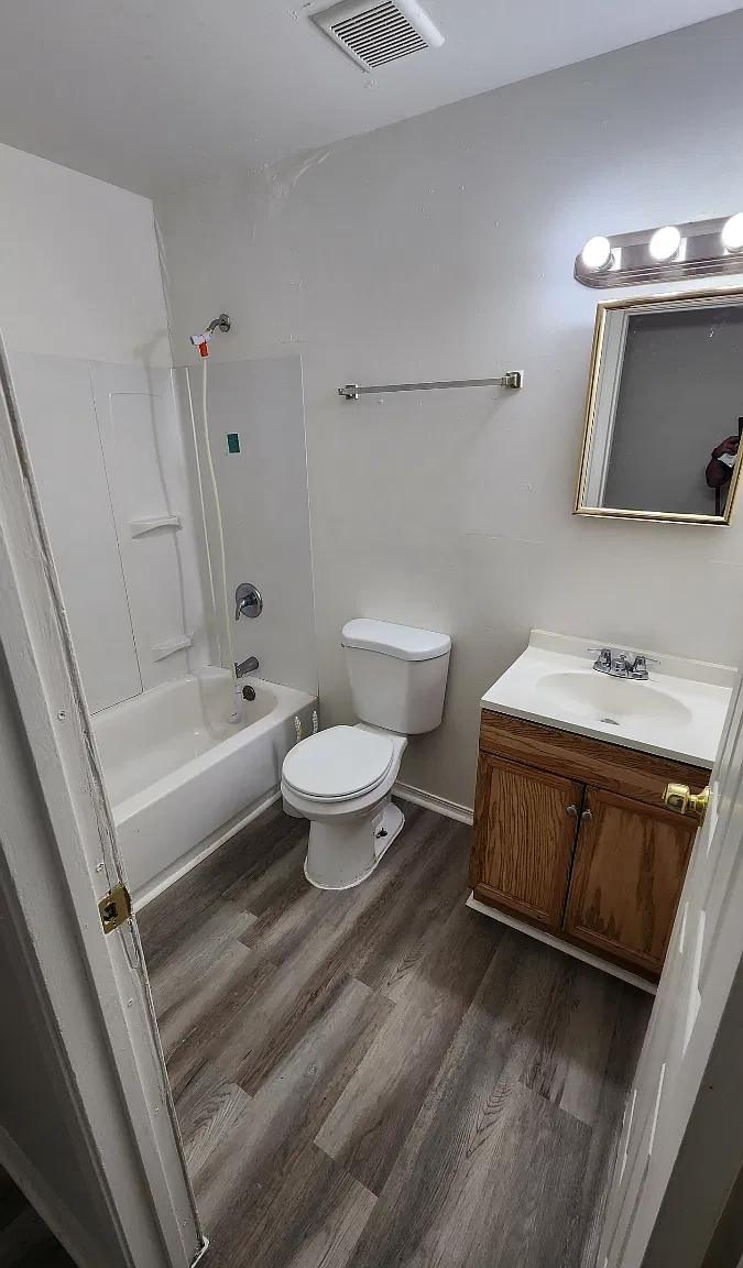1320 Academy Ave — Photo 4