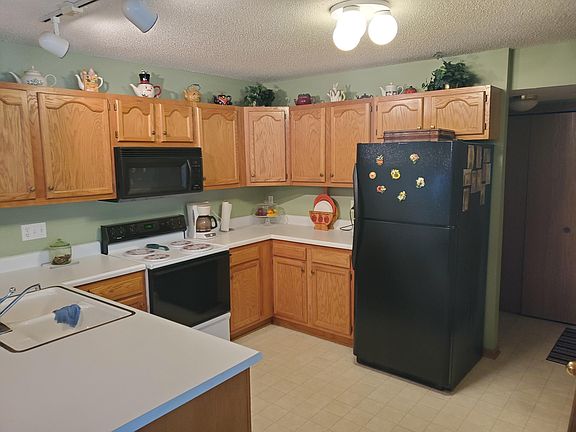 2nd image of 4146 Eisenhower Ln Unit 2