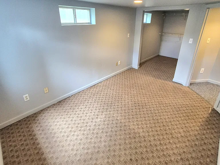 611 5th Ave NE — Photo 8