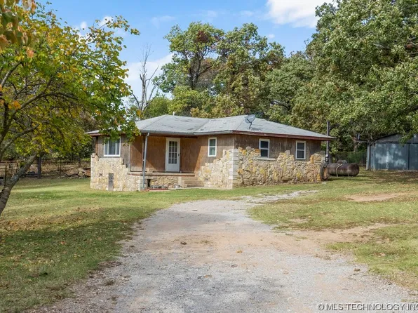 12901 S 4210th Rd #A, Claremore, OK 74017