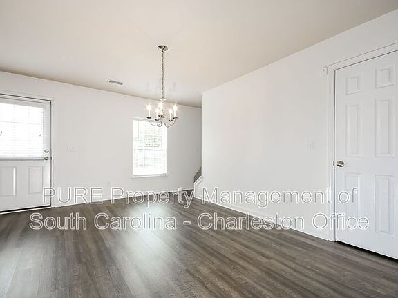 2nd image of 191 Emerald Isle Dr