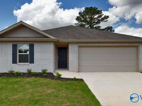 211 Murphy Ln, Madison, AL 35756