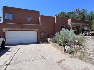 19 Anne Pickard Ct, Tijeras, NM 87059