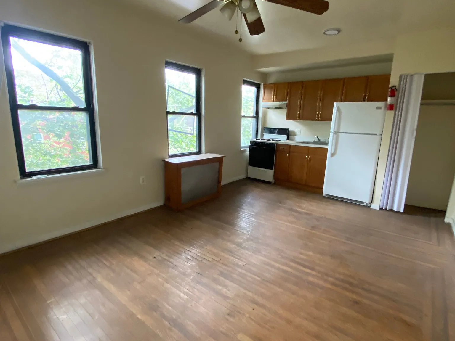 4204 Baltimore Ave — Photo 2
