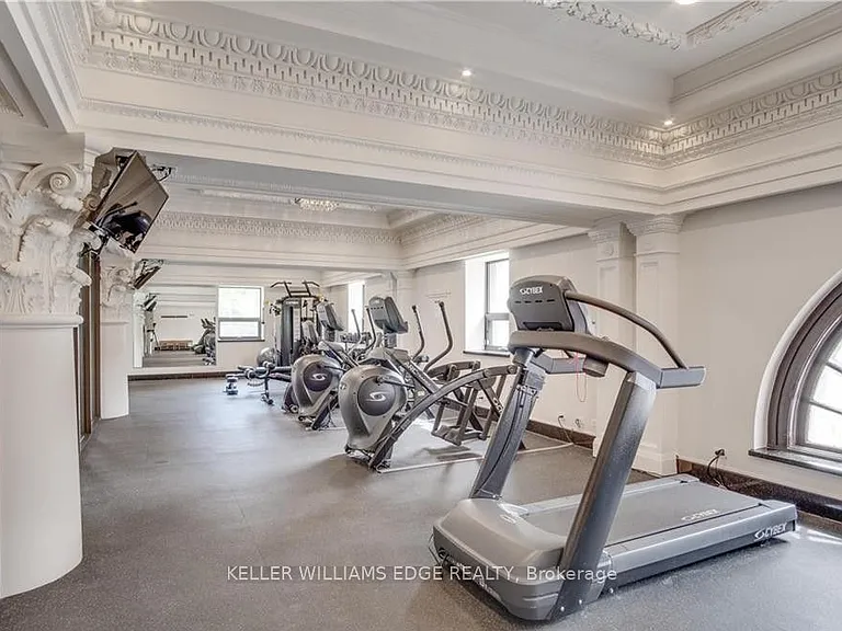 112 King St E #405 — Photo 30