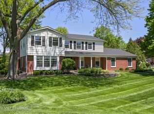 1447 S Shore Ct, Barrington, IL 60010