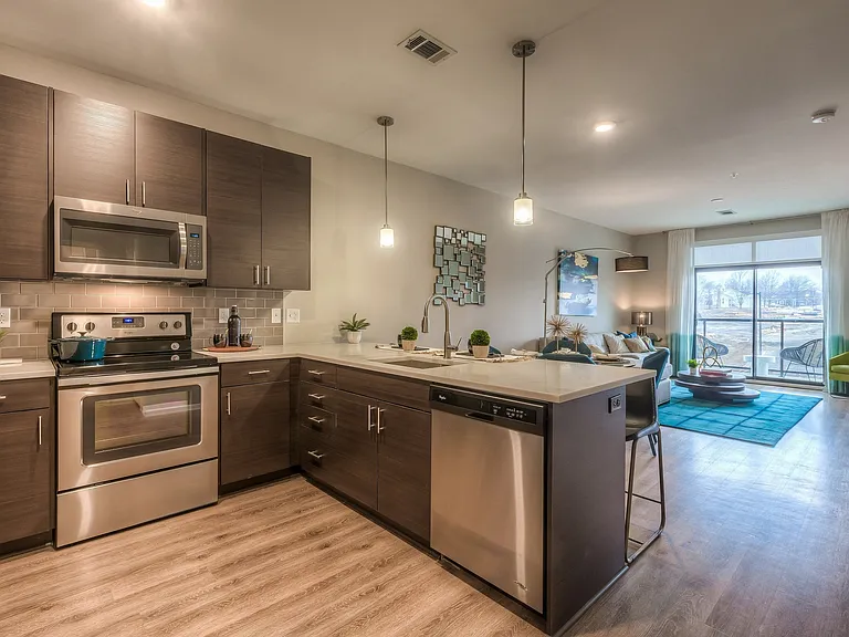 The Royale at CityPlace — Photo 41