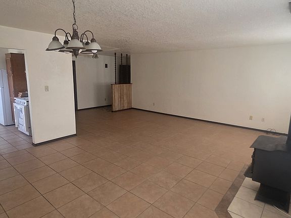 5th image of 823-2 Aliyah Rd