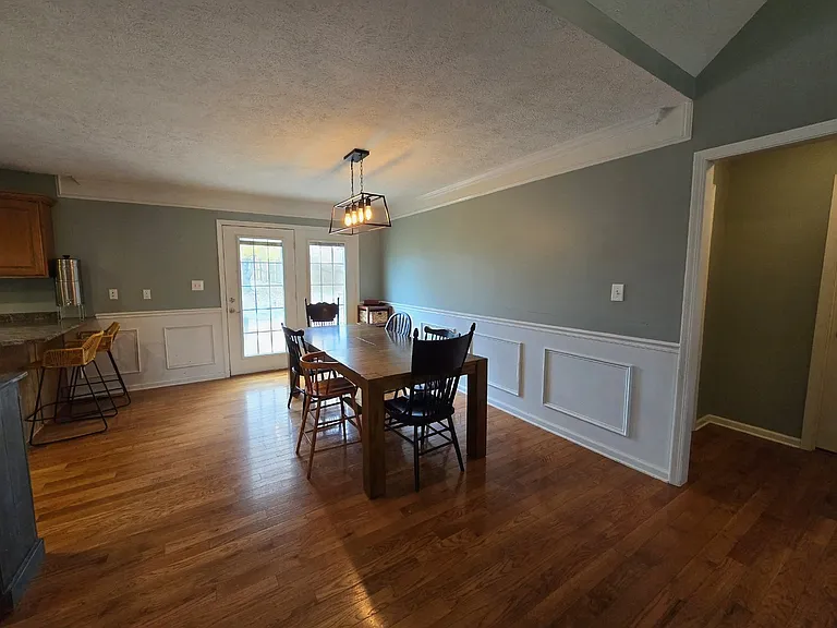 594 Mountain View Dr — Photo 5