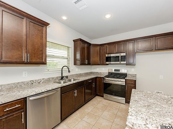 5th image of 18310 Dove Hollow Dr