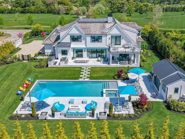 62 Rosko Lane, Southampton, NY 11968