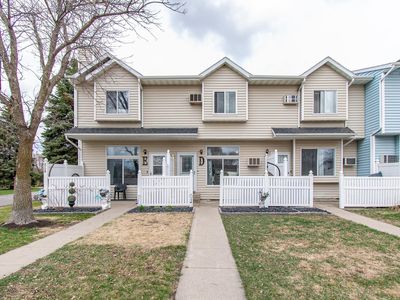3709 10th St N APT D, Fargo, ND, 58102
