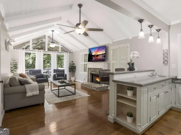 3902 Peachtree Dunwoody Rd NE, Atlanta, GA 30342