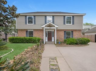 11319 Briar Forest Dr, Houston, TX 77077