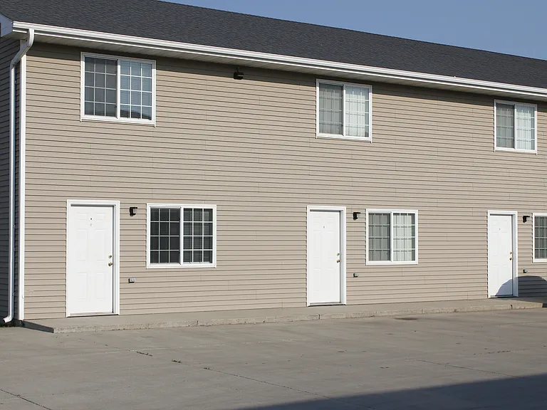 Valley Townhomes — Photo 2