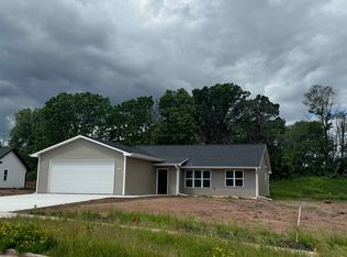 1006 Marway Ct, Oshkosh, WI 54901