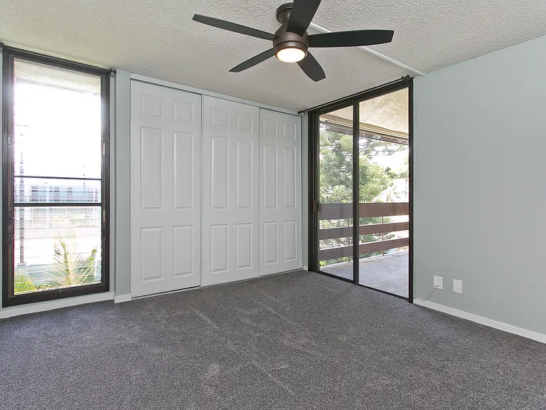 1015 Aoloa Pl #453 — Photo 9