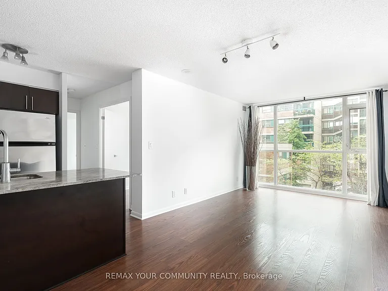 96 Saint Patrick St #501 — Photo 3