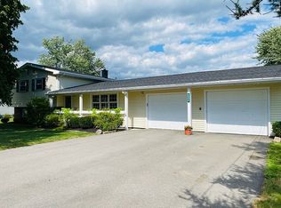6805 Shawnee Rd, North Tonawanda, NY 14120