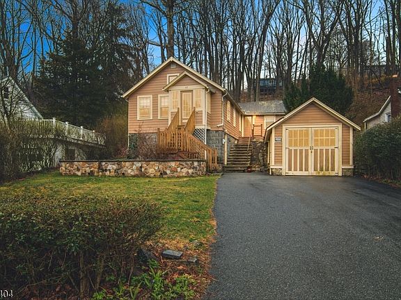 2nd image of 43 Estling Lake Rd