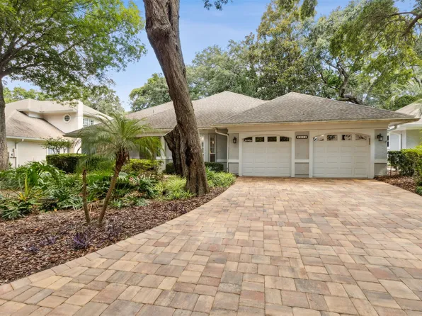 1811 Village Ct, Fernandina Beach, FL 32034