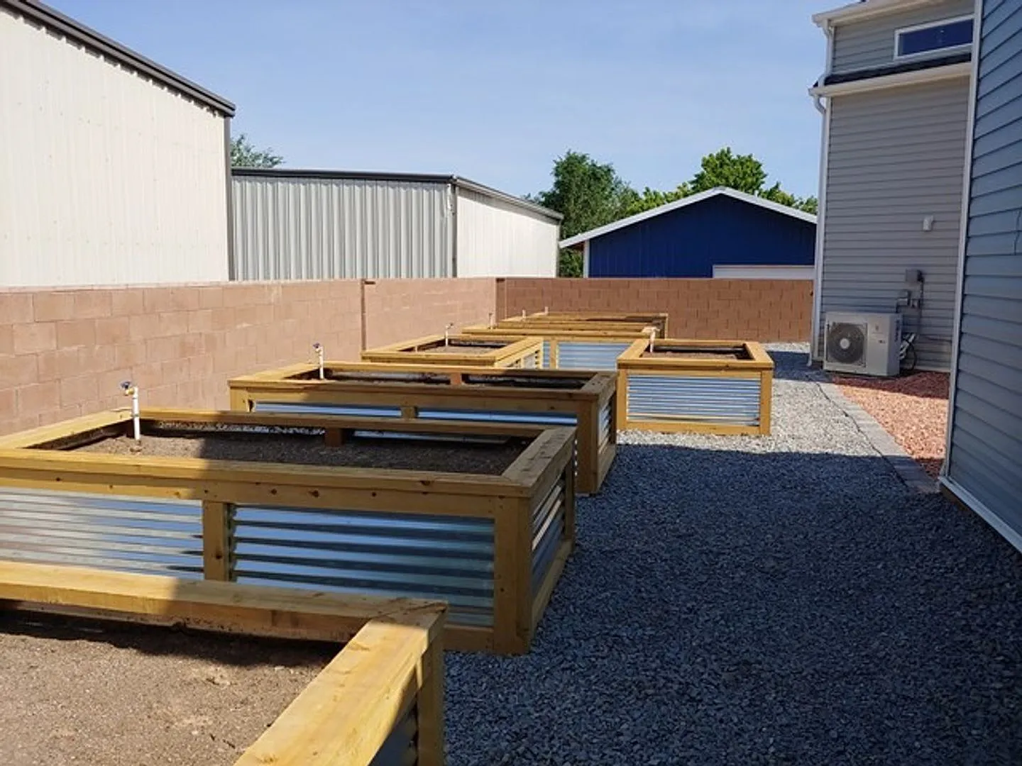 Commercial or Resident — Photo 2
