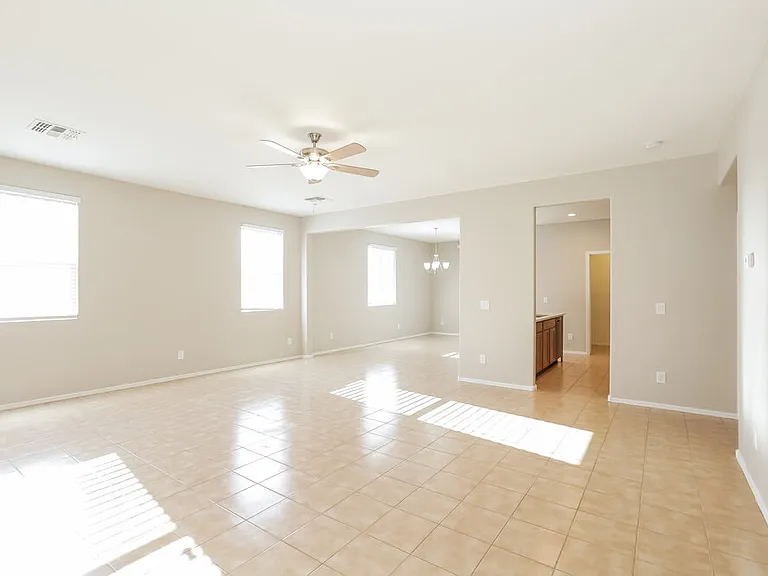 7333 W Saint Catherine Ave — Photo 3
