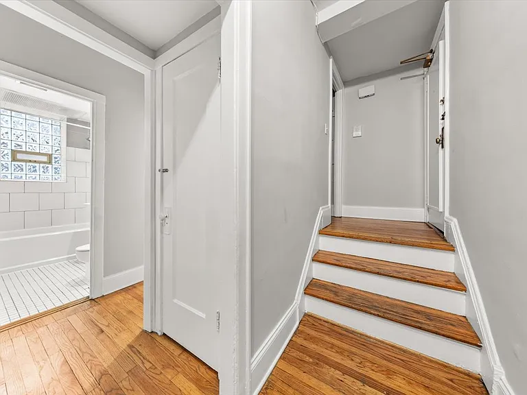 551 Hinman Ave #G — Photo 17