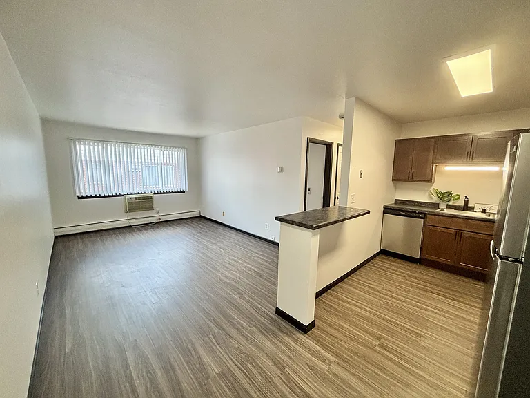 The Ridge Apartments — Photo 10