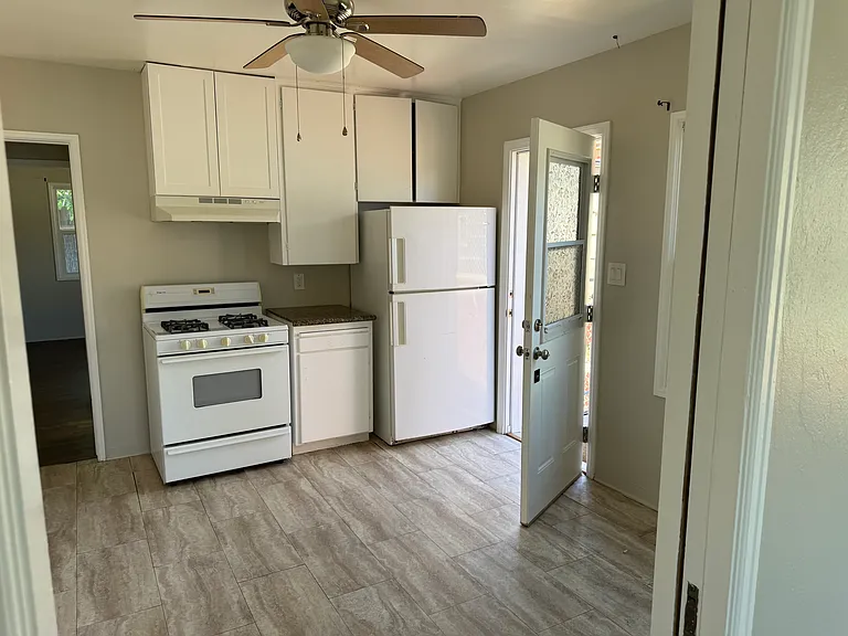 6982 Adams Ave #6982 — Photo 8