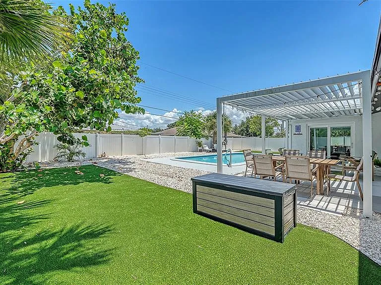 1302 Mango Ave — Photo 46