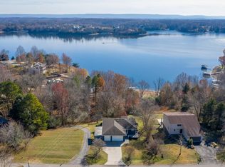 1581 Damron Rd, Estill Springs, TN 37330