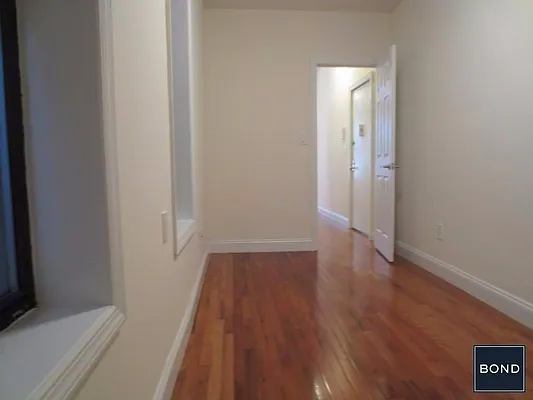 Rented by Bond New York | media 6